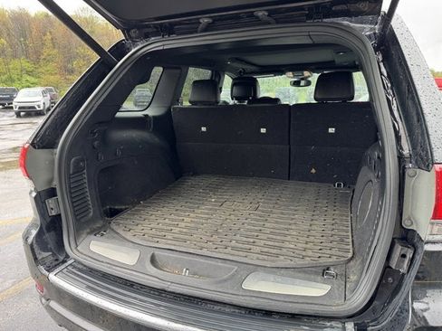 Used 2019 Jeep Grand Cherokee Overland AWD/4WD image 5