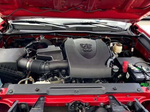 Used 2023 Toyota Tacoma SR5 RWD image 9