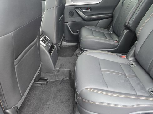 Certified 2025 MAZDA CX-90 Plug-In Hybrid w/ Preferred AWD/4WD image 9