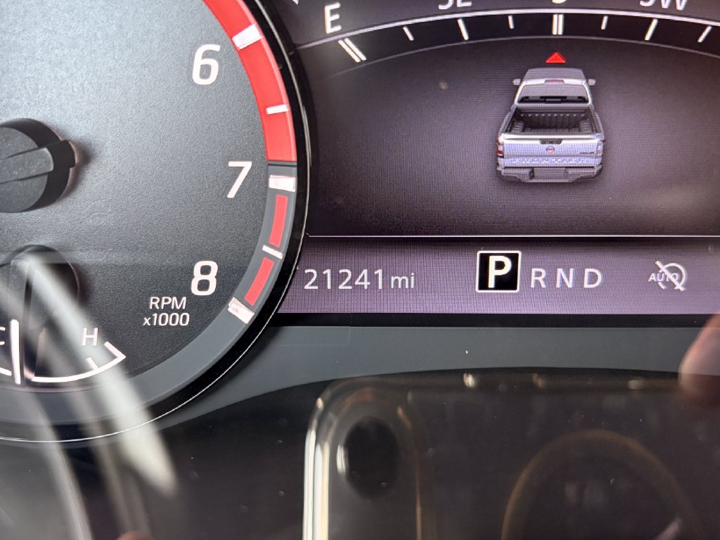 Used 2023 Nissan Frontier PRO-4X w/ Pro Convenience Package AWD/4WD image 4
