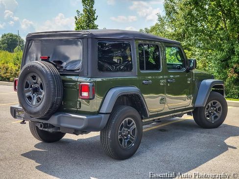 Used 2023 Jeep Wrangler Unlimited Sport AWD/4WD image 7