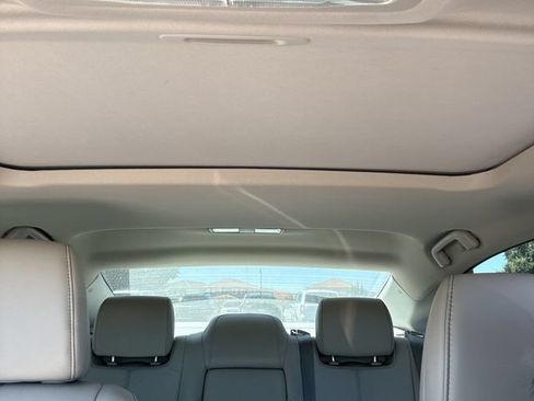 Used 2018 Toyota Avalon Limited w/ Carpet Mat Package FWD image 7