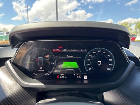 Used 2023 Audi e-tron GT Premium Plus w/ Performance Package AWD/4WD image 15