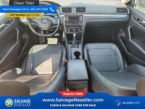 Used 2017 Volkswagen Passat 1.8T R-Line FWD image 11