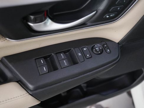 Used 2017 Honda CR-V EX-L image 20