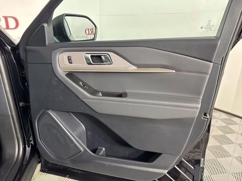 New 2026 Ford Explorer Active w/ Active Comfort Package image 23