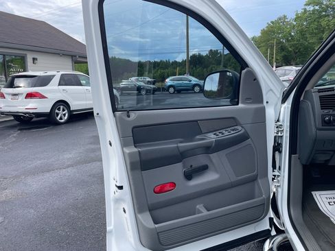 Used 2008 Dodge Ram 1500 Truck ST RWD image 11