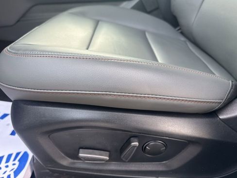 New 2026 Ford Explorer Active w/ Active Comfort Package image 12