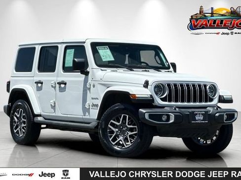Used 2024 Jeep Wrangler Unlimited Sahara AWD/4WD image 1