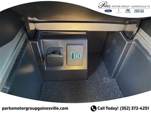 Certified 2021 Ford Explorer XLT w/ Equipment Group 202A image 21