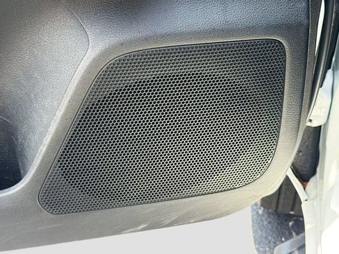 Used 2022 Toyota Tacoma SR5 RWD image 18