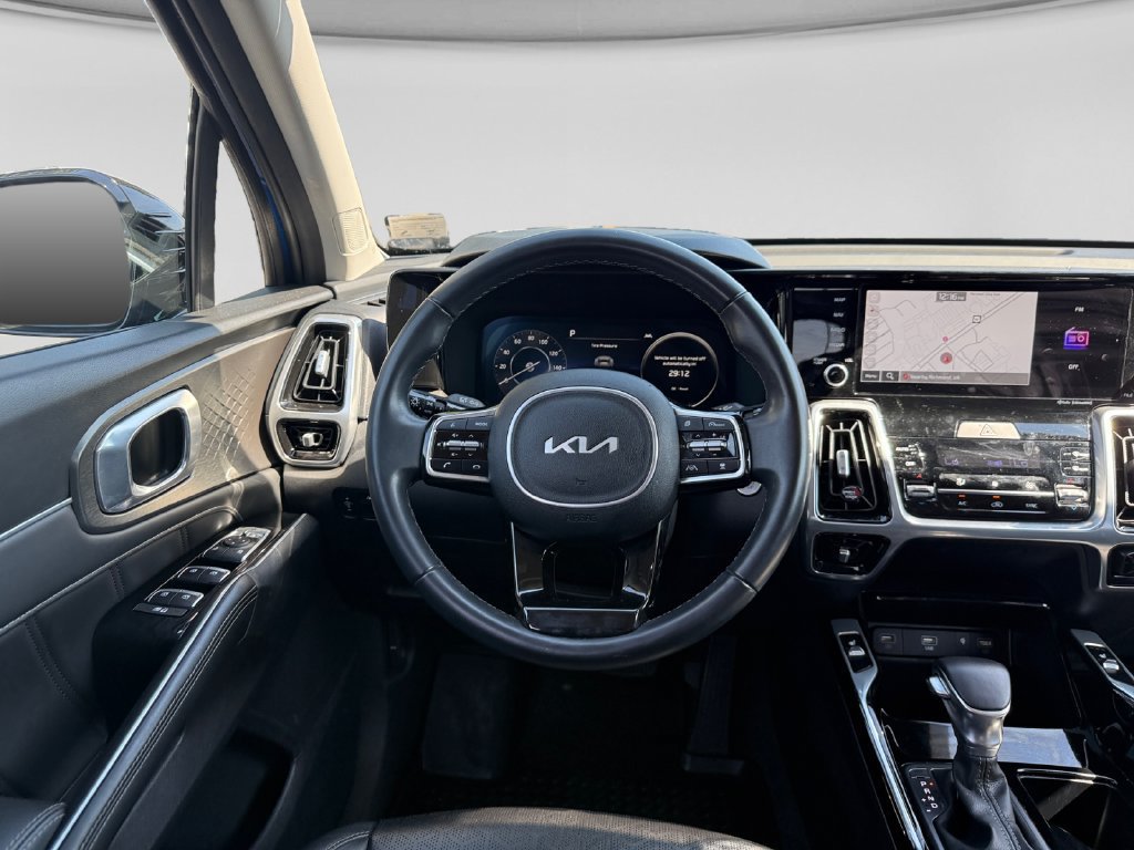 Used 2023 Kia Sorento SX AWD/4WD image 12