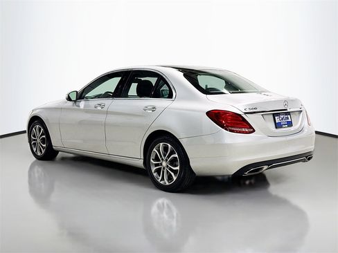 Used 2015 Mercedes-Benz C 300 4MATIC Sedan image 4