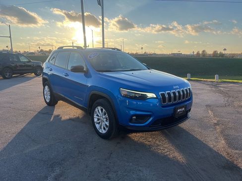 Used 2022 Jeep Cherokee Latitude Lux w/ Sun & Sound Group image 1