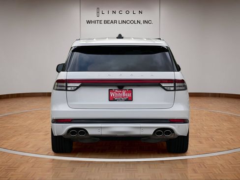 Used 2025 Lincoln Aviator Reserve w/ Equipment Group 201A AWD/4WD image 6