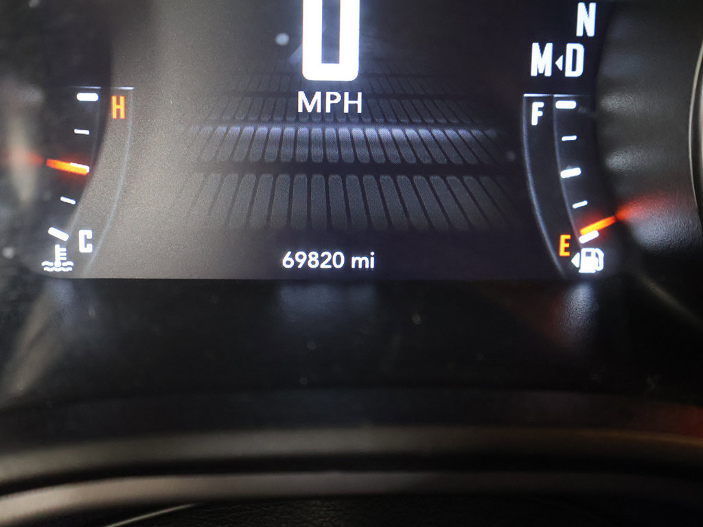 Used 2023 Dodge Challenger SXT RWD image 32