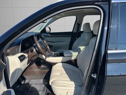Used 2020 Hyundai Palisade Limited w/ Winter Weather Package image 13