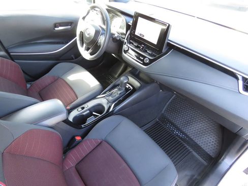 Used 2024 Toyota Corolla SE FWD image 14