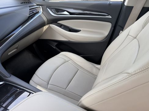 Used 2020 Buick Enclave Essence w/ Sound and Sites Package image 15