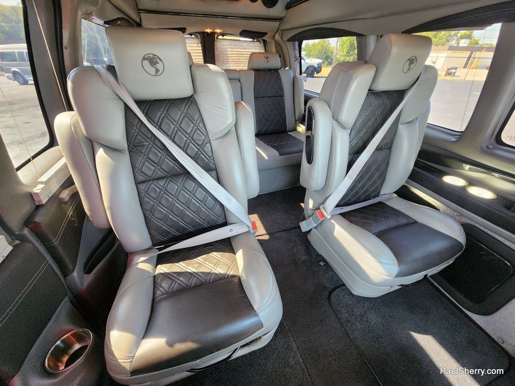 Used 2021 Chevrolet Express 2500 LS w/ Enhanced Convenience Package RWD image 51