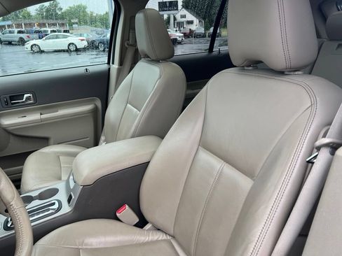 Used 2010 Ford Edge Limited FWD image 9