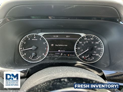 Used 2023 Nissan Pathfinder SL w/ Black Appearance Package FWD image 11