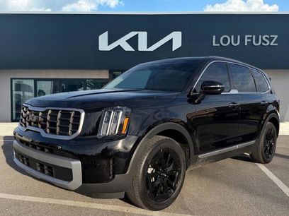 Used 2023 Kia Telluride S