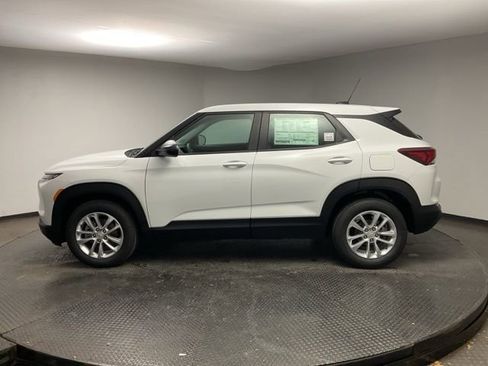 New 2026 Chevrolet TrailBlazer LS image 4