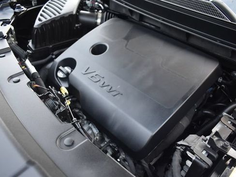 Used 2022 Chevrolet Traverse High Country AWD/4WD image 42