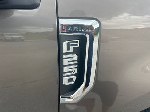 Used 2021 Ford F250 Lariat w/ Chrome Package AWD/4WD image 17