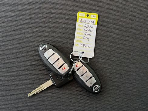 Used 2022 Nissan Titan SV w/ Accessory Utility Package image 31