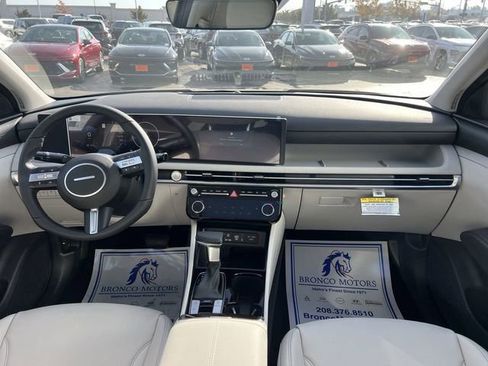 Certified 2025 Hyundai Tucson SEL image 24