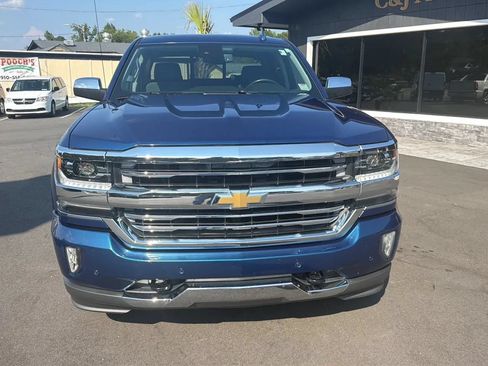 Used 2017 Chevrolet Silverado 1500 High Country AWD/4WD image 2