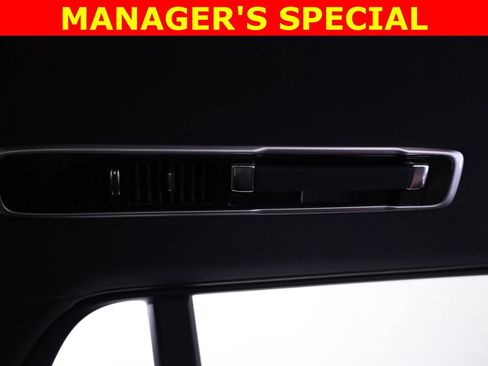 Used 2025 Land Rover Range Rover SE AWD/4WD image 52