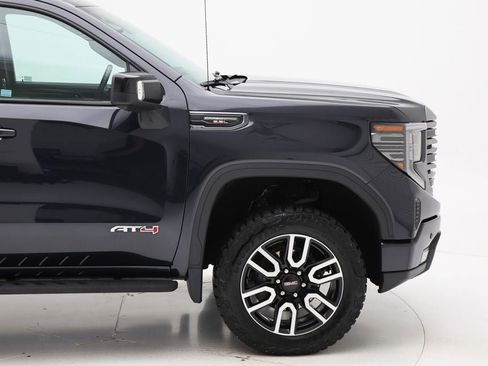 Used 2023 GMC Sierra 1500 AT4 w/ AT4 Premium Package image 4