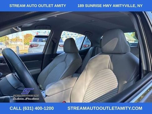 Used 2020 Toyota Camry SE image 32