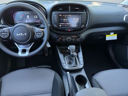 New 2025 Kia Soul LX image 10