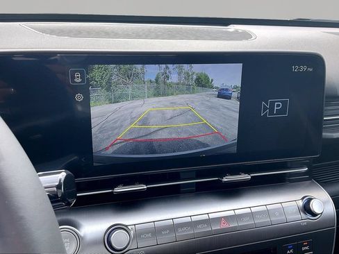 Used 2026 Hyundai Kona SEL Premium FWD image 16