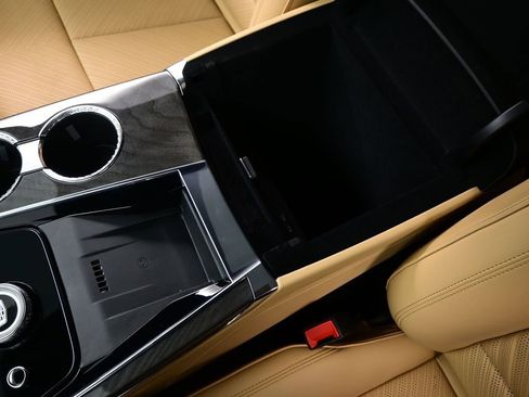 Used 2025 Cadillac Escalade IQ Sport 2 AWD/4WD image 28