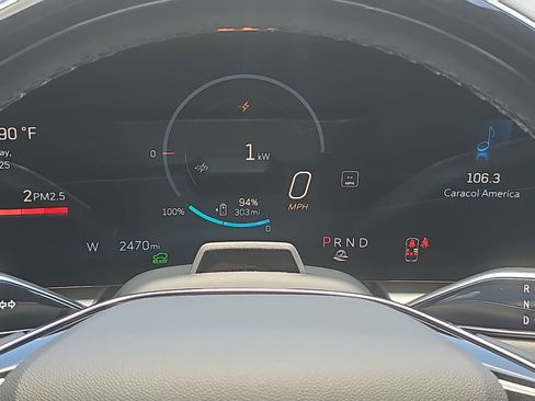Used 2026 Cadillac Lyriq Signature Sport AWD/4WD image 16