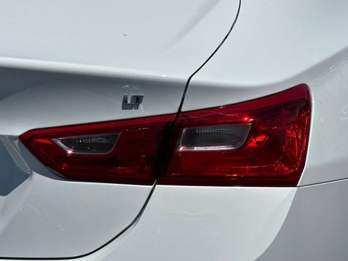 Used 2023 Chevrolet Malibu LT w/ LPO, Floor Liner Package FWD image 25