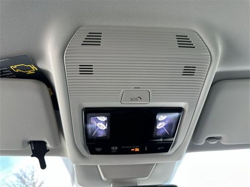 New 2026 Volkswagen Tiguan SE image 28