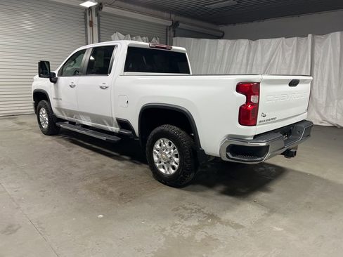 Used 2024 Chevrolet Silverado 2500 LT image 5