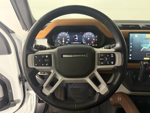 Used 2024 Land Rover Defender 130 X-Dynamic SE image 17