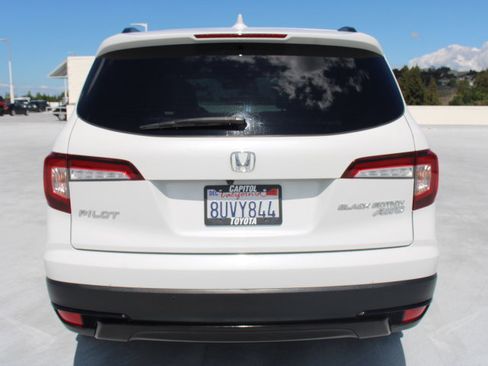 Used 2021 Honda Pilot Black Edition image 4