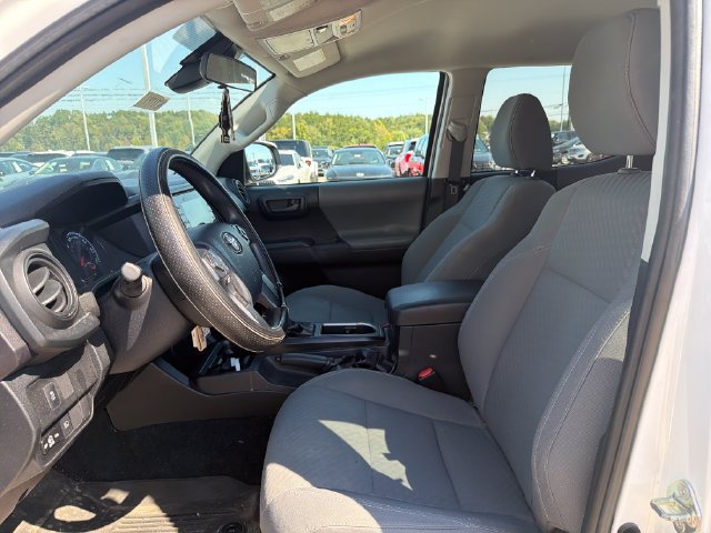 Used 2020 Toyota Tacoma SR AWD/4WD image 9