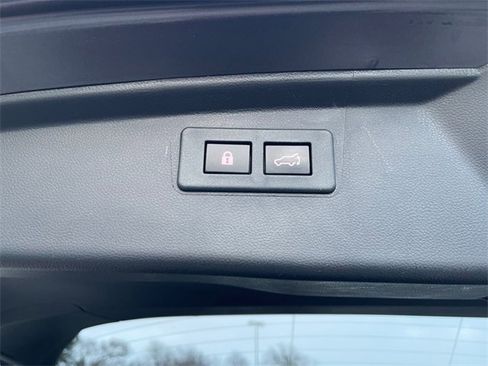 Used 2023 Subaru Outback Limited image 22