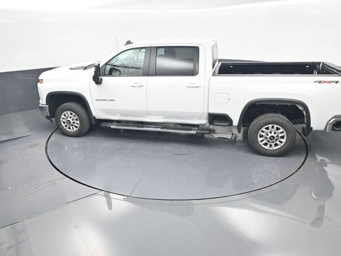 Used 2025 Chevrolet Silverado 2500 LT w/ Convenience Package AWD/4WD image 30