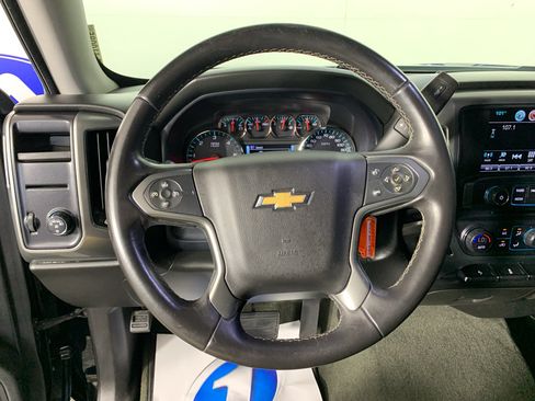 Used 2018 Chevrolet Silverado 1500 LT w/ Texas Edition RWD image 19