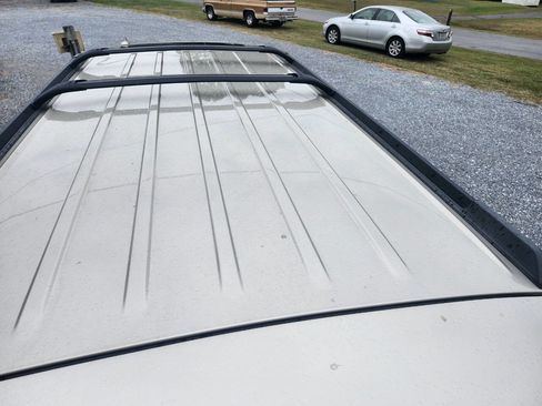 Used 2015 Chevrolet Suburban LT image 7